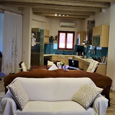 Lena Ferienhaus Sívas